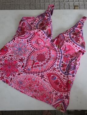 Pink Paisley V-Neck Women’s Bathing Tank Top
